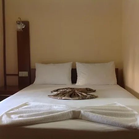 Konak Hotel Kaleici 2*